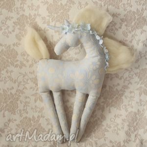 bajkowy jednorożec - niebiański koń konik dekoracja, kwiatuszki