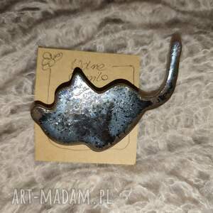 Prezent broszka ceramiczna kot, biżuteria