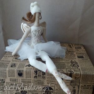 aniołek szyty ręcznie, lalka dekoracja
