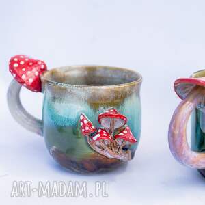 Duży kubek z muchomorem handmade - leśne poszycie, kamionka ok. 490 ml (brąz)