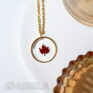 jesienny naszyjnik kółeczko, biżuteria z listkiem klonu, naszyjnik handmade