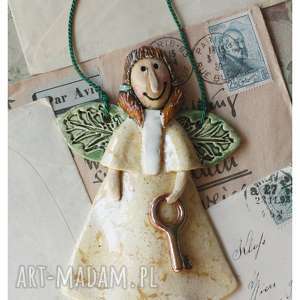handmade ceramika anioł z kluczem