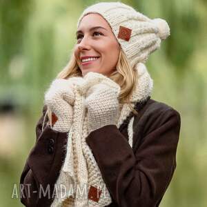 czapka merino smile beżowy ecru podszewka jedwab marynosa