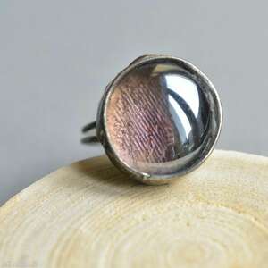 fioletowa zorza - pierścionek w regulowanym rozmiarze ze szkłem