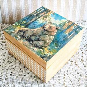 pudełko drewniane misiaka, las