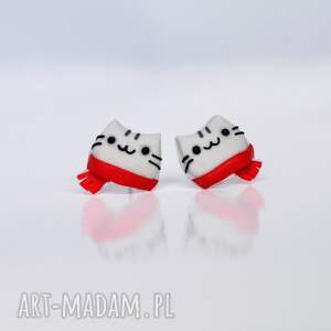 świąteczne kolczyki kotki pusheen w czerwonych szalikach - prezent