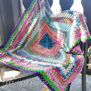 kolorowy kwadrat, koc dziecięcy, kocyk na szydełku