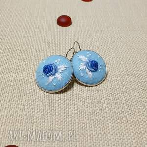 ręcznie haftowane kolczyki zimowe stal szlachetna filcu, stylowo, boho