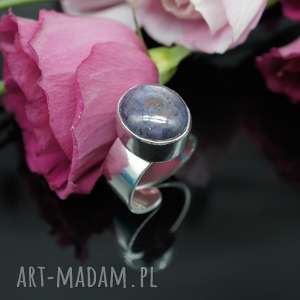 srebrny pierścionek z rubinem gwiaździstym - clara