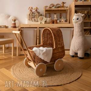 ręcznie robione zabawki wiklinowy wózek dla lalek naturalny pchacz retro