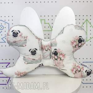 handmade dla dziecka poduszka motylek mops w tulipanach