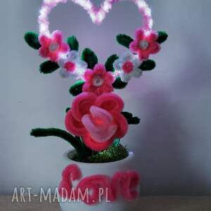 Prezent Serduszko LED na walentynki z drucików kreatywnych