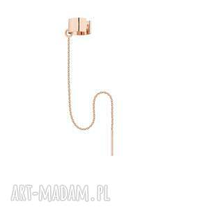 Nausznica z różowego złota z przewlekanym łańcuszkiem, kolczyki