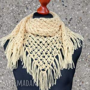 chusta karmelowa, kwiatowy wzór frędzlami, szal