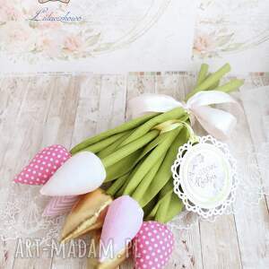tulipany bukiet dekoracja dzień babci malinowy róż, kwiaty ręcznie