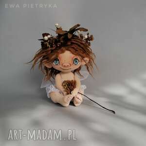 szkrab - lalka kolekcjonerska figurka tekstylna ręcznie szyta i malowana