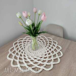 serweta szydełkowa na sznurka dekoracyjna 55cm, stół