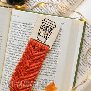 makrama zakładka do książki pumpkin spice latte jesieniara, jesienna pomysł