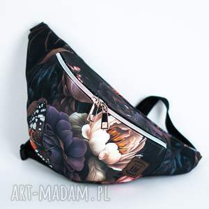 Czarna elegancka nerka damska saszetka w kwiaty róży OGRÓD O PÓŁNOCY