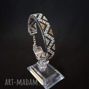 bransoletka z koralików tkana na krośnie - delikatna biżuteria dla niej