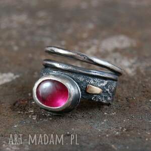 różowy turmalin - pierścionek ze srebra i złota, oksydowane srebro