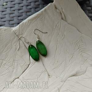 Prezent Kolczyki z żywicy epoksydowej w zielonym kolorze - TAJEMNICZY