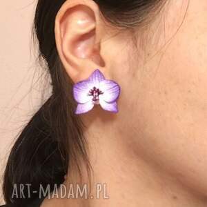 kolczyki sztyfty z fioletowo - białymi storczykami, delikatne kwiaty