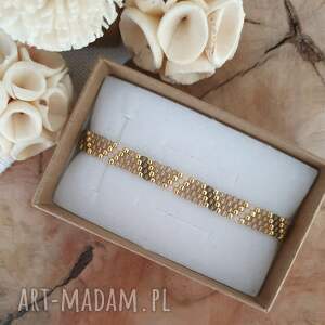 Beżowa bransoletka we wzory geometryczne, szyta, regulowana, biżuteria handmade, koraliki ze szkła, beż brąz