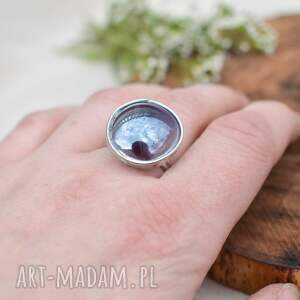violet - pierścionek w prostej formie srebrny kolor lato
