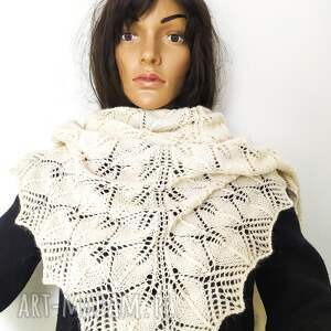 pod choinkę prezent Chusta w liście z wełny alpakai ręcznie robiona