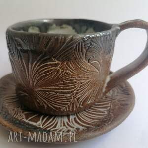handmade ceramika filiżanka z talerzykiem "kwiatowo - karmelowo" 2