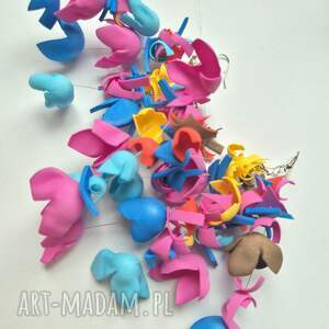 kolczyki kolorowe kwiaty dlugie bardzo stylowe zwracają uwagę duże