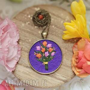 naszyjnik bukiet pomarańczowo - różowych tulipanów z agatem na fioletowym