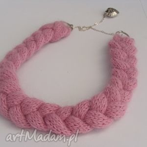 hand-made naszyjniki różowy naszyjnik z wełny w kształcie warkocza