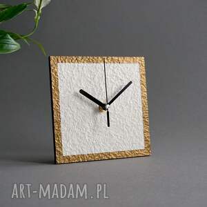 handmade zegary minimalistyczny zegar z metalicznym akcentem