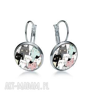 kolczyki wiszące kotki pastelowe kawaii - prezent dla kociary