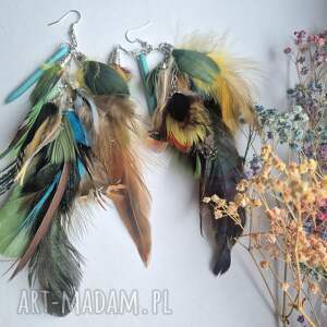 kolczyki długie lekkie kolorowe pióra rękodzieło bo fri, et