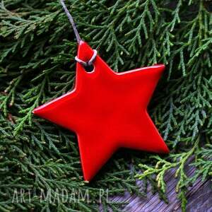 handmade pomysł na prezent czerwona gwiazdka - zawieszka ceramiczna