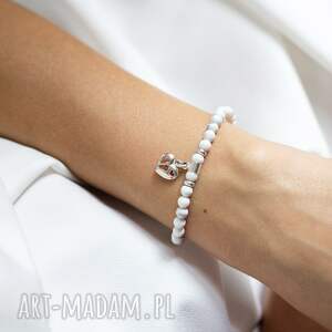 Bransoletka z howlitu Mom"s Love - stopki dziecka i srebro 925