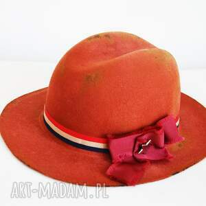 handmade dodatki ceglasta fedora