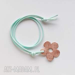 kwiat wisiorek miedź, sznurek