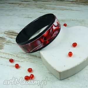 handmade ręcznie robiona bransoletka w odcieniach czerwieni i czerni