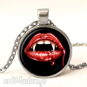wampir - medalion z łańcuszkiem krew, usta, prezent, demoniczny