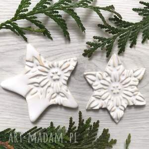 zestaw 2 gwiazdek w bieli, bożonarodzeniowe, magnesy ceramiczne świąteczne