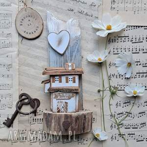 rustykalny wieszak z białym domkiem no 2, pomysł na prezent, klucze