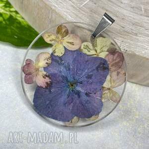 kwiatowy wisior boho z żywicy z1824, ozdobny wisiorek, kwiatowa biżuteria
