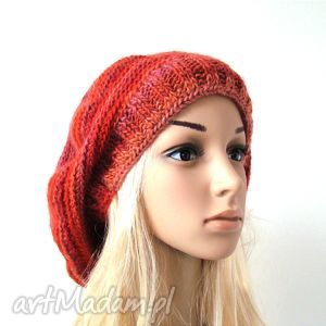 handmade czapki beret w czerwieniach