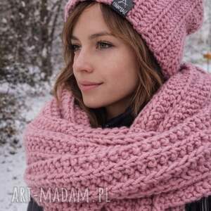 robiony na szydełku, zimowa czapka, szal