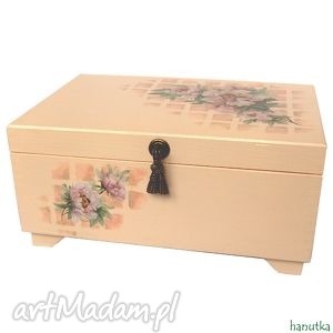 ręcznie wykonane pudełka różowe peonie - kuferek
