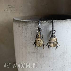 Kolczyki Golden Scarab, z mosiądzu, srebrne bigle